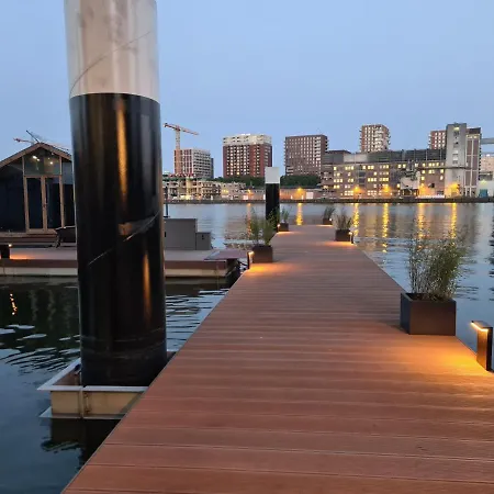Wikkelboat Nr2 At Floating Rijnhaven רוטרדם